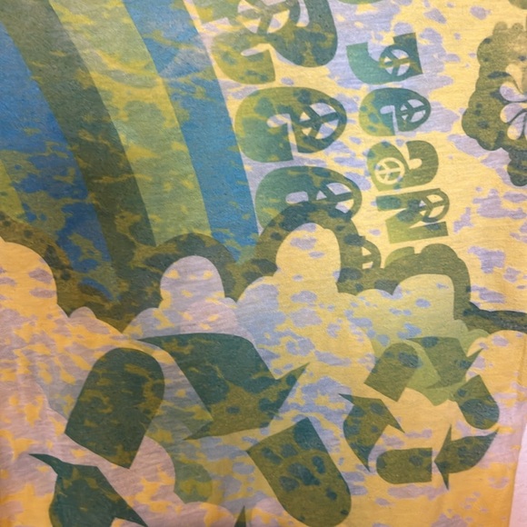 Vintage Love and Peace Go jeans sheered fabric tee shirt - Picture 3 of 4